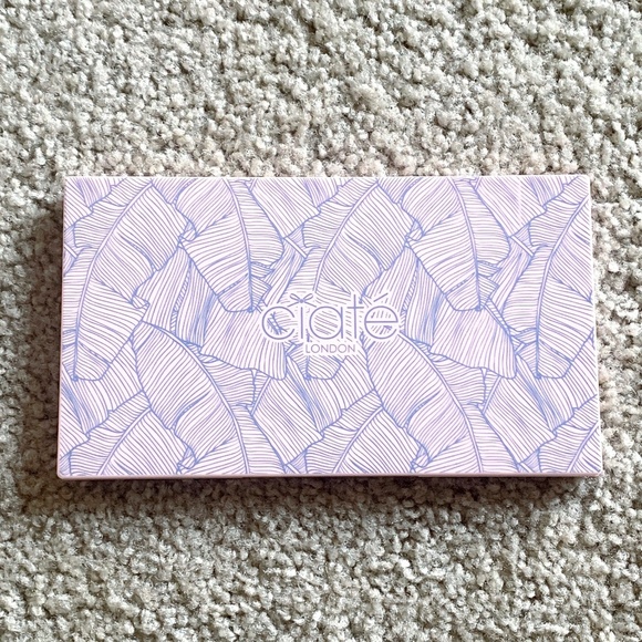 Ciate The Editor Palette New England 18-Eyeshadows - Picture 3 of 3